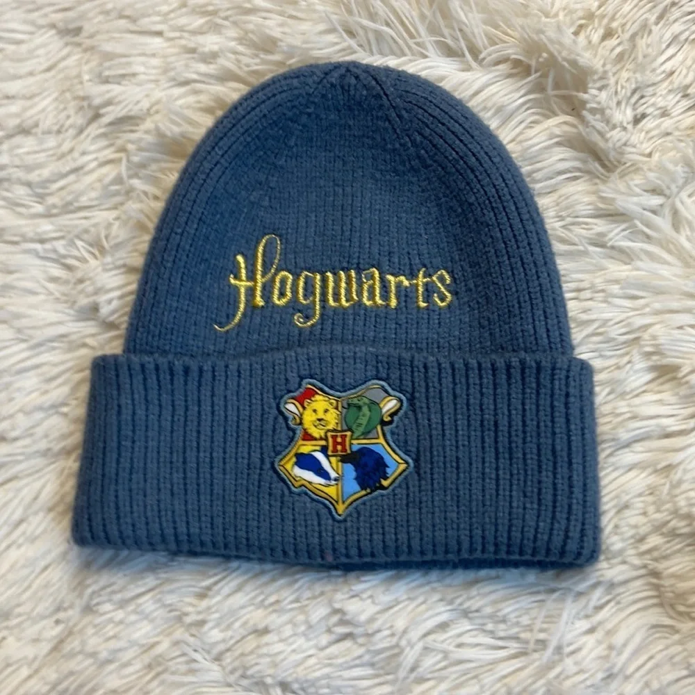Harry Potter x H&M Hogwarts Appliquéd knitted hat